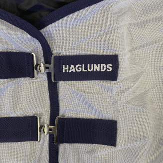 flugtäcke-avtagbar-hals-haglunds-häst-vitt