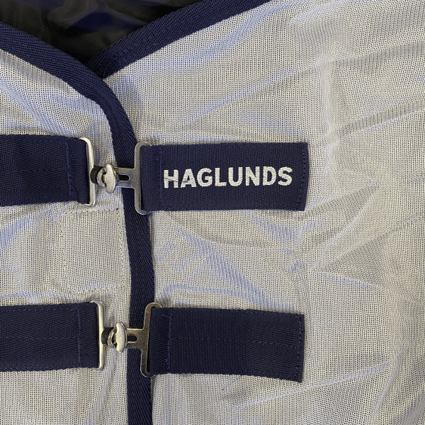 flugtäcke-avtagbar-hals-haglunds-häst-vitt