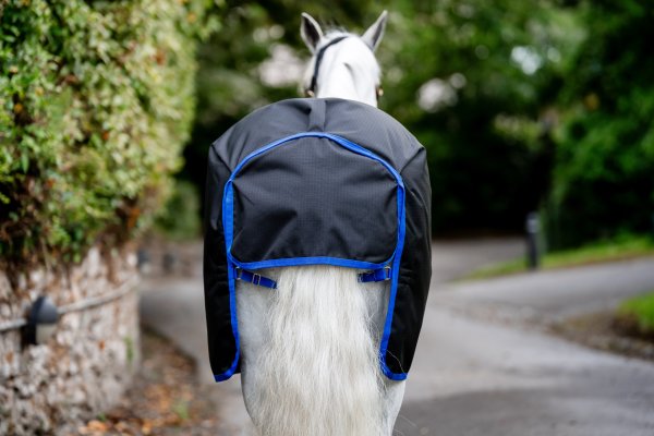 Vintertäcke Amigo Ripstop 900D Plus Pony Turnout 200G Horseware