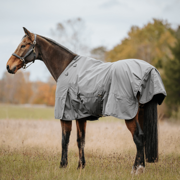 Övergångstäcke 100g Avtagbar Hals AW25 Haglunds